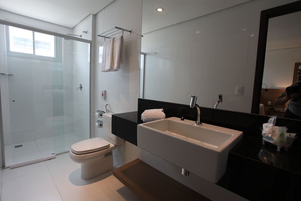 Deluxe Room, City View (Lateral) thumbnail 5