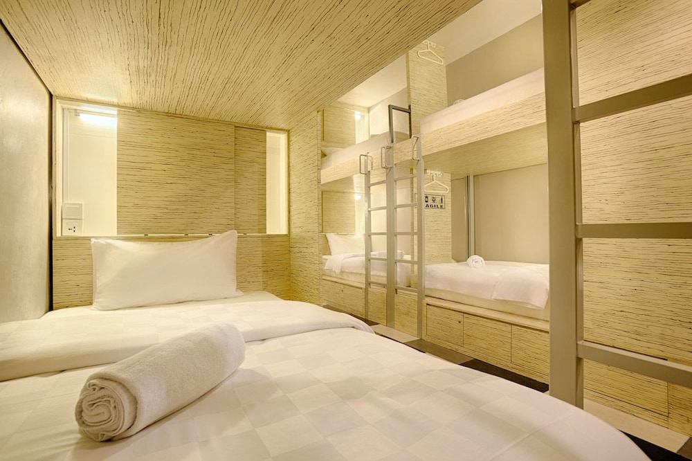 Basic Shared Dormitory, Men only, Shared Bathroom (1 bed in 19 bed dorm) photo 2