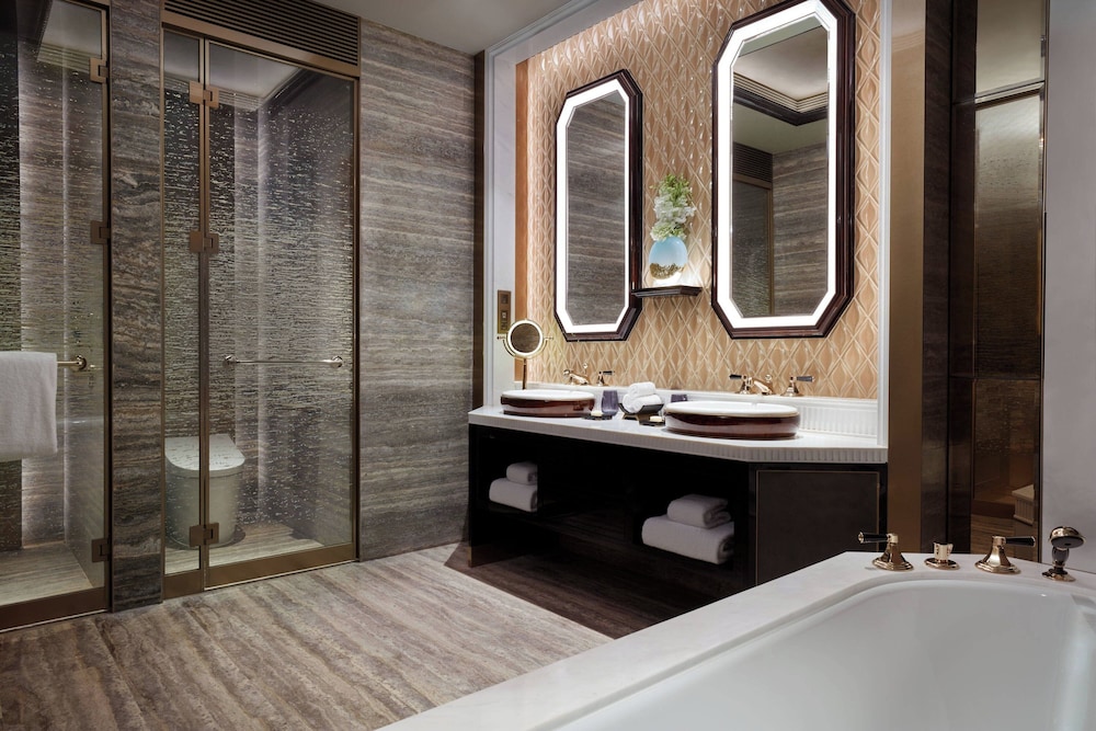 Room, 2 Twin Beds (View) - Photo 8