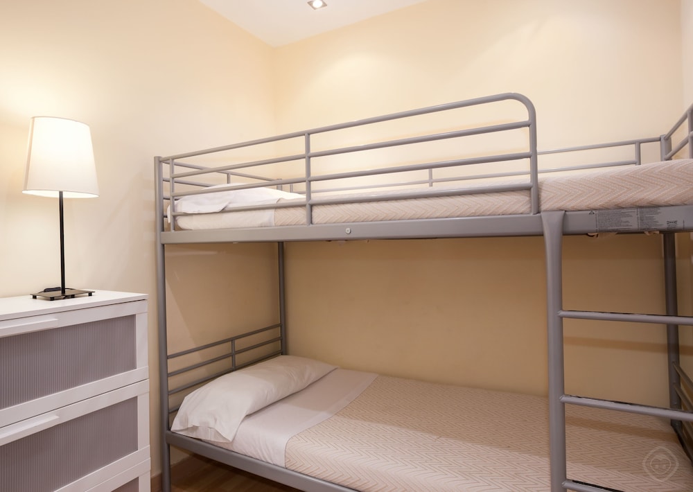 Deluxe Apartment, 2 Bedrooms, Balcony, City View photo 3