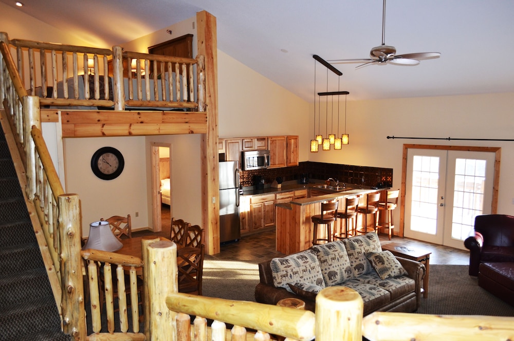 River View Stairway Access Family Suite