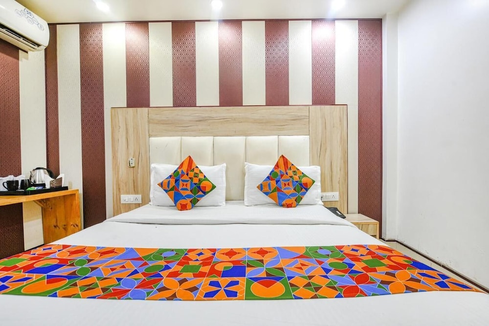 Deluxe Double or Twin Room, City View