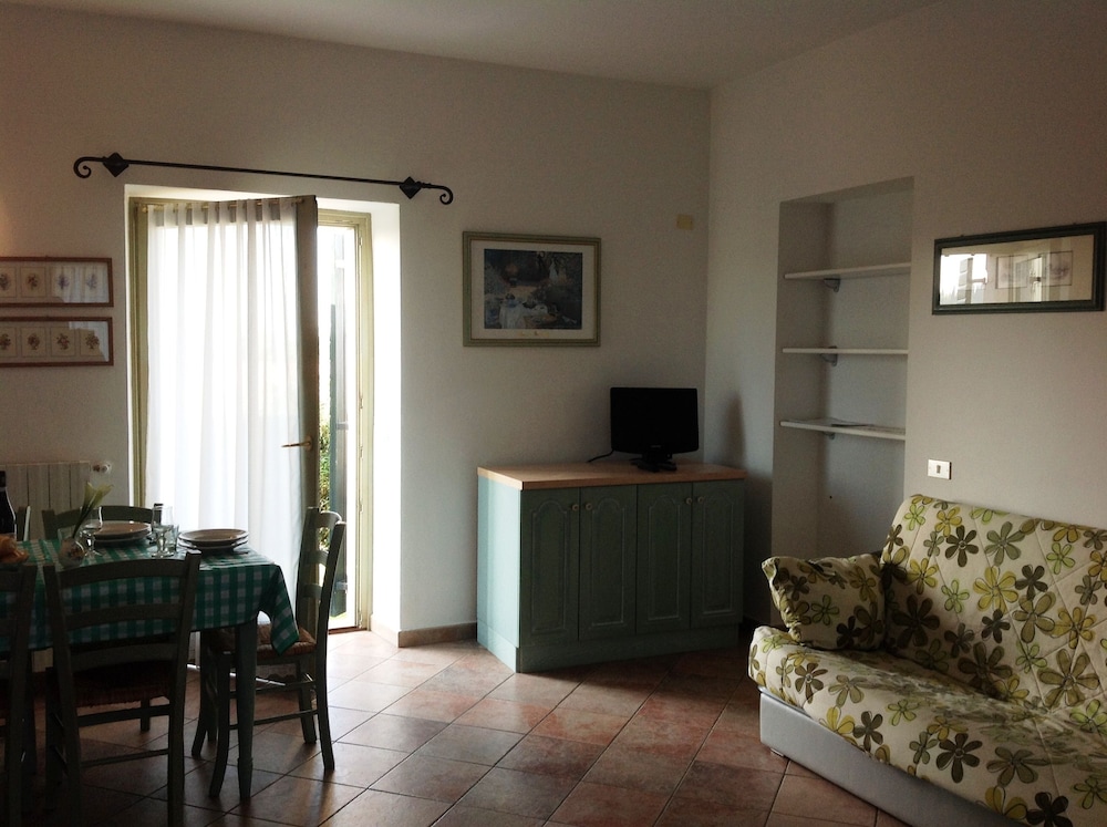Duplex, 2 Bedrooms (4 Adults + 1 Child) photo 3