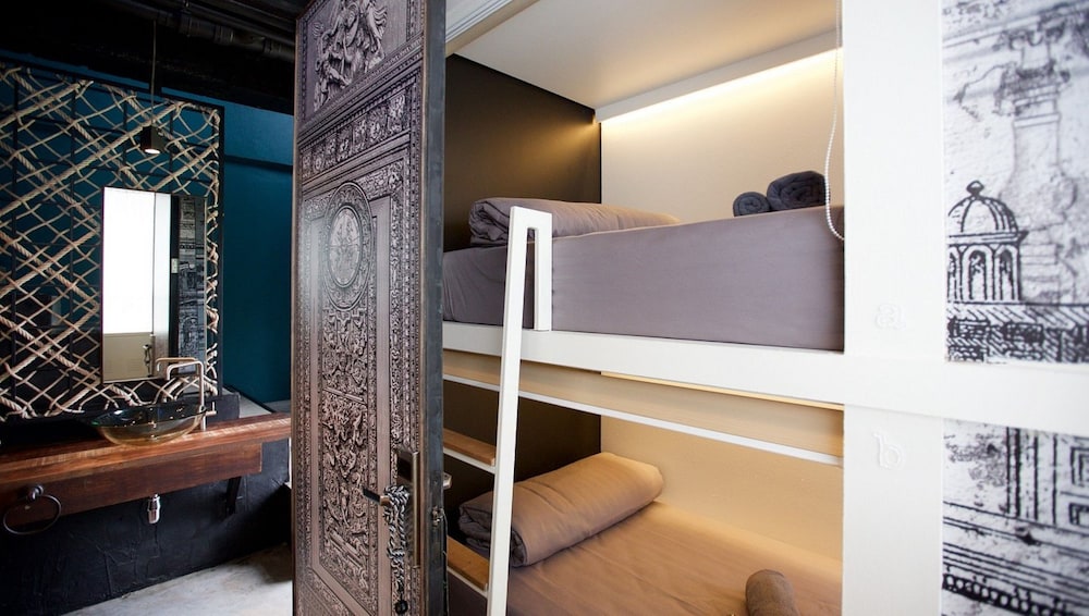 Standard Twin Room, Shared Bathroom photo 1