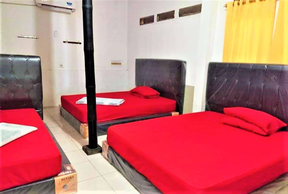 3-Bed AC photo 2