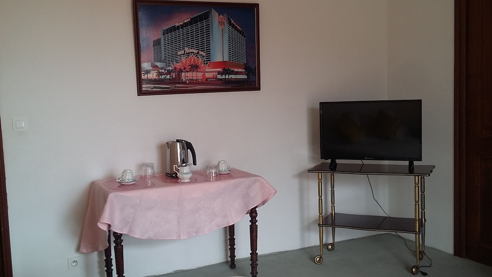 Triple Room, Ensuite photo 1