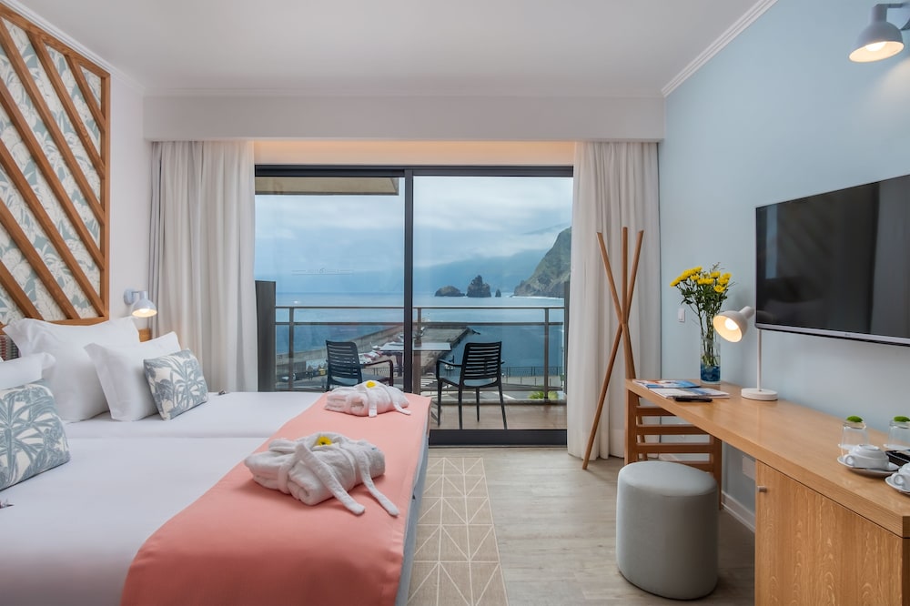 Twin Room, Sea View - Photo 1