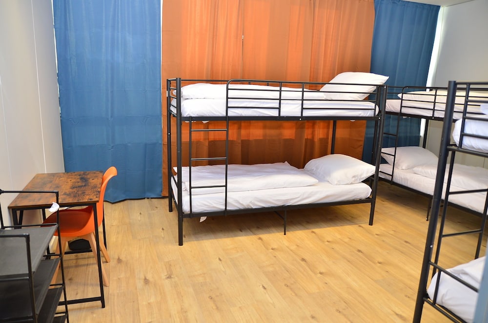 Shared Dormitory, Men only photo 3