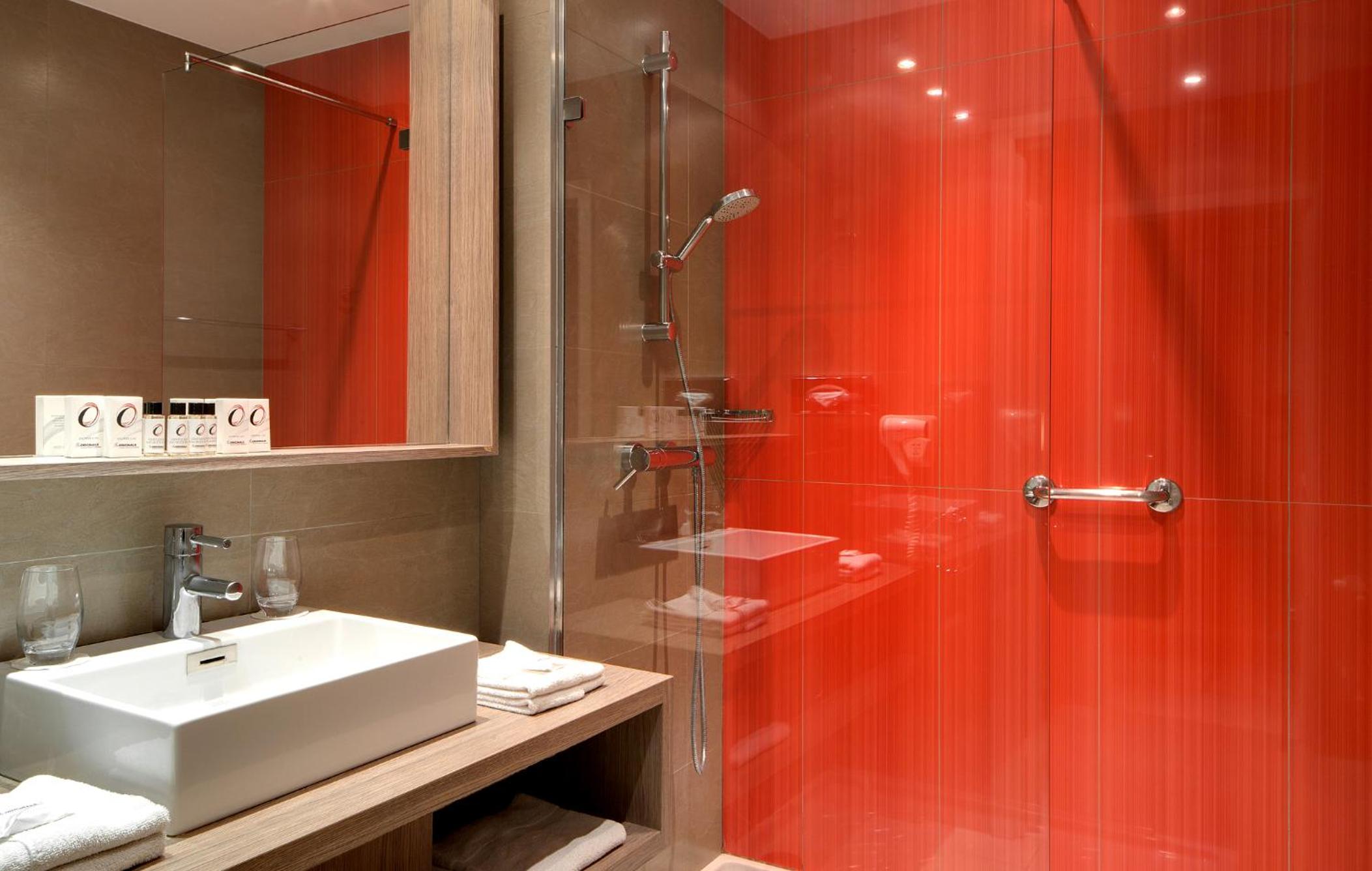 Grand comfort room with Kitchenette photo 2