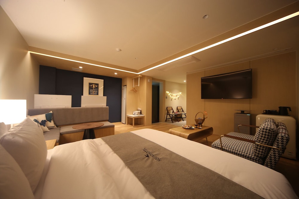 Deluxe Double Room (PC)