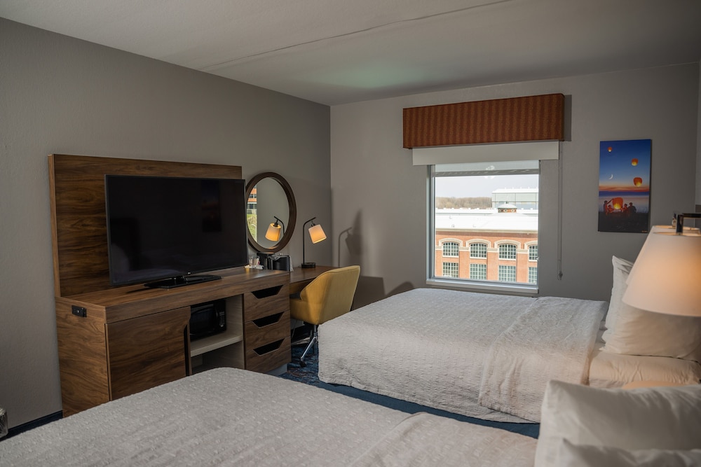 Room, 2 Queen Beds, Accessible, Non Smoking photo 2