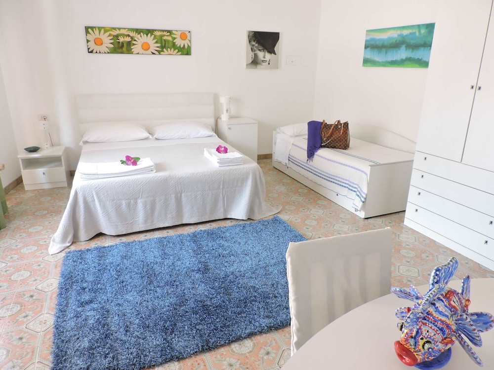Triple Room, Balcony