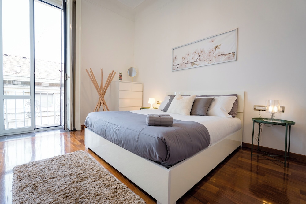 Deluxe Condo