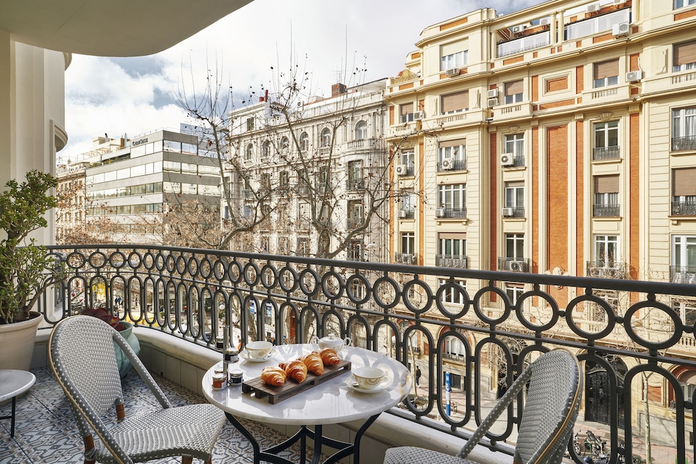 Divine Suite Terrace Velazquez View (Single Use) - Photo 5