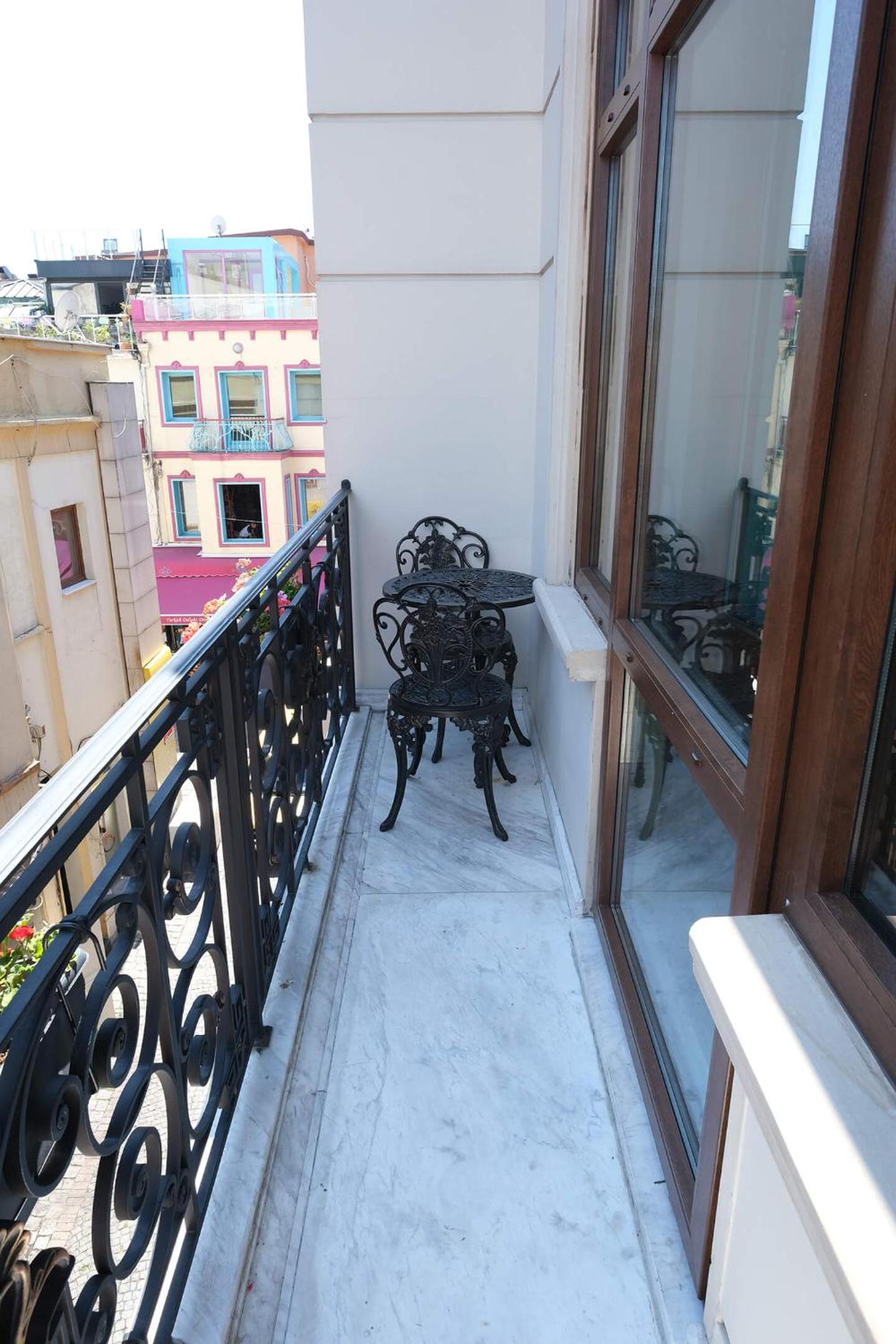 Superior Double Room With Balcony photo 3