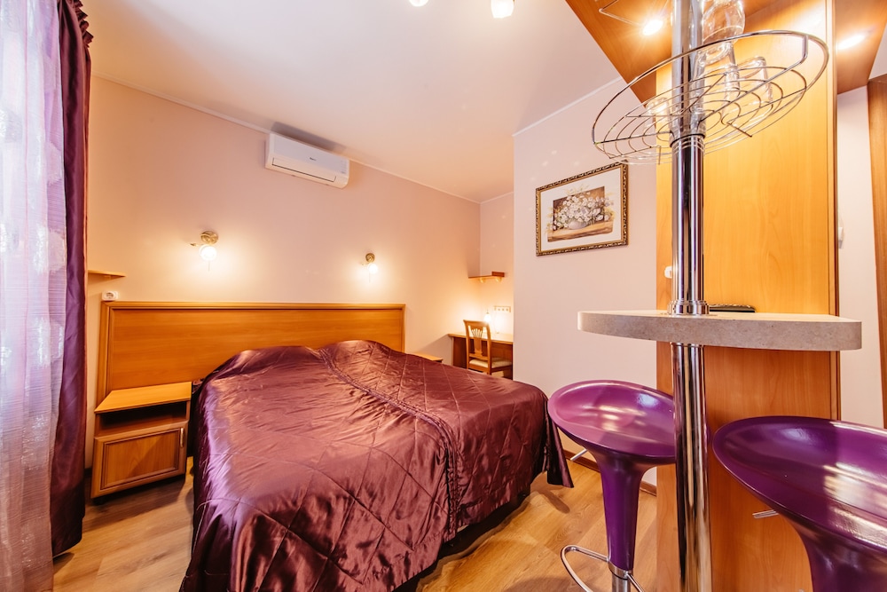 Premium Double or Twin Room photo 1