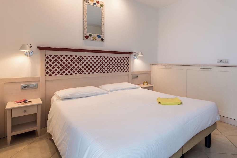 Triple Room, Balcony