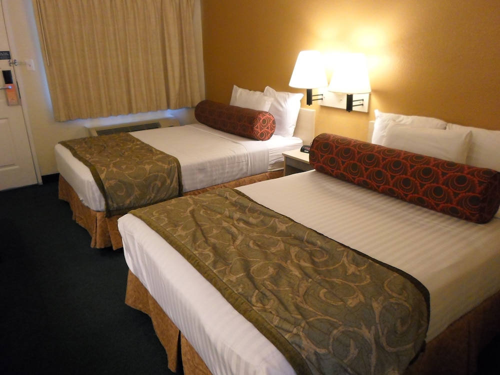 Deluxe Room, 2 Double Beds, Non Smoking photo 2