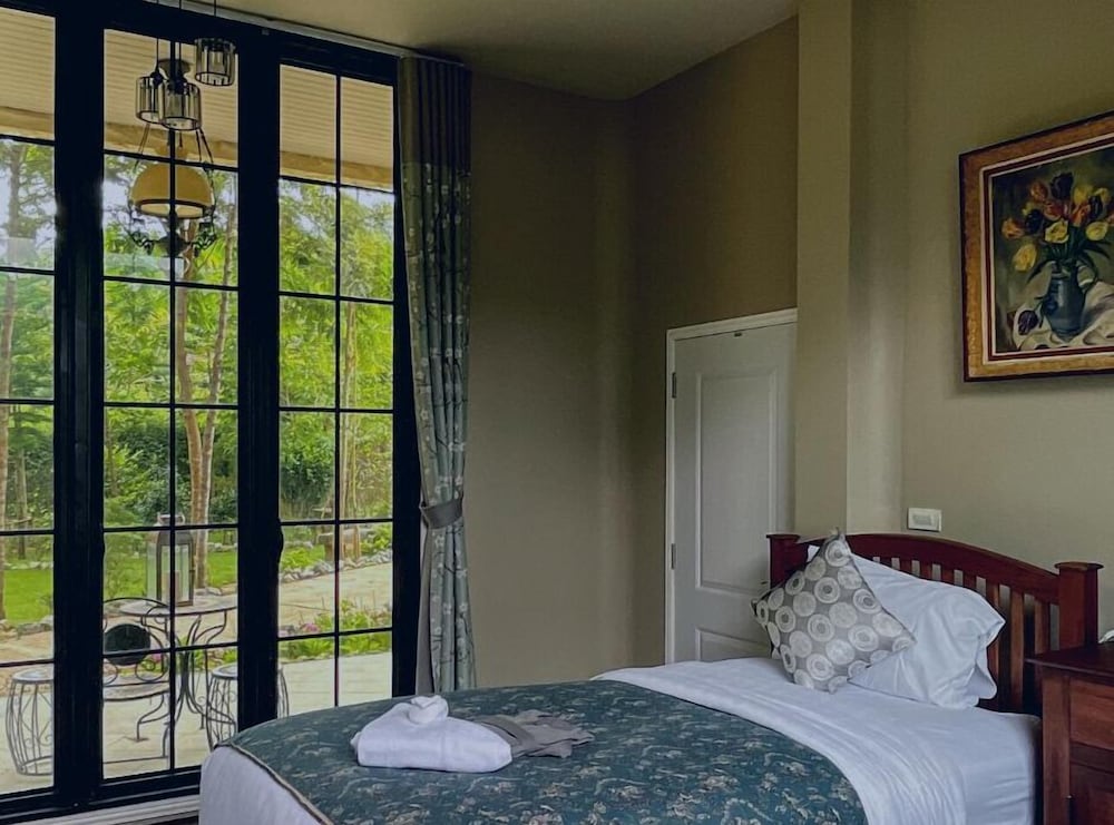 Luxury Twin Room photo 3