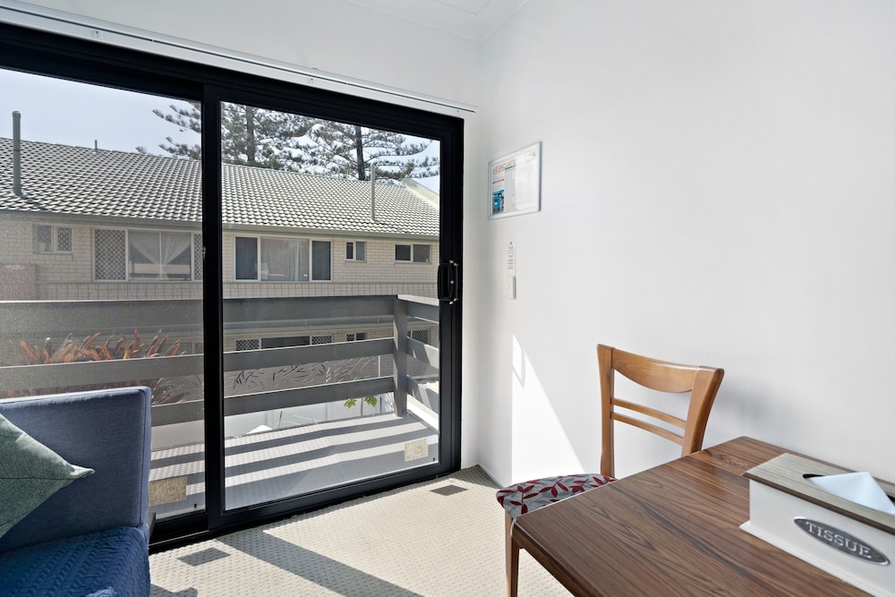 Superior Double Room, 1 Queen Bed, Kitchenette