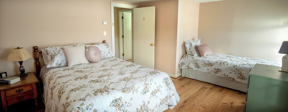 Classic Triple Room