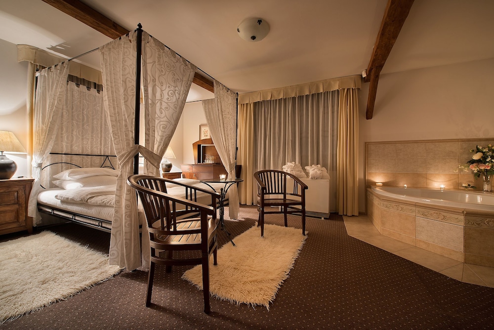 Executive Suite photo 2
