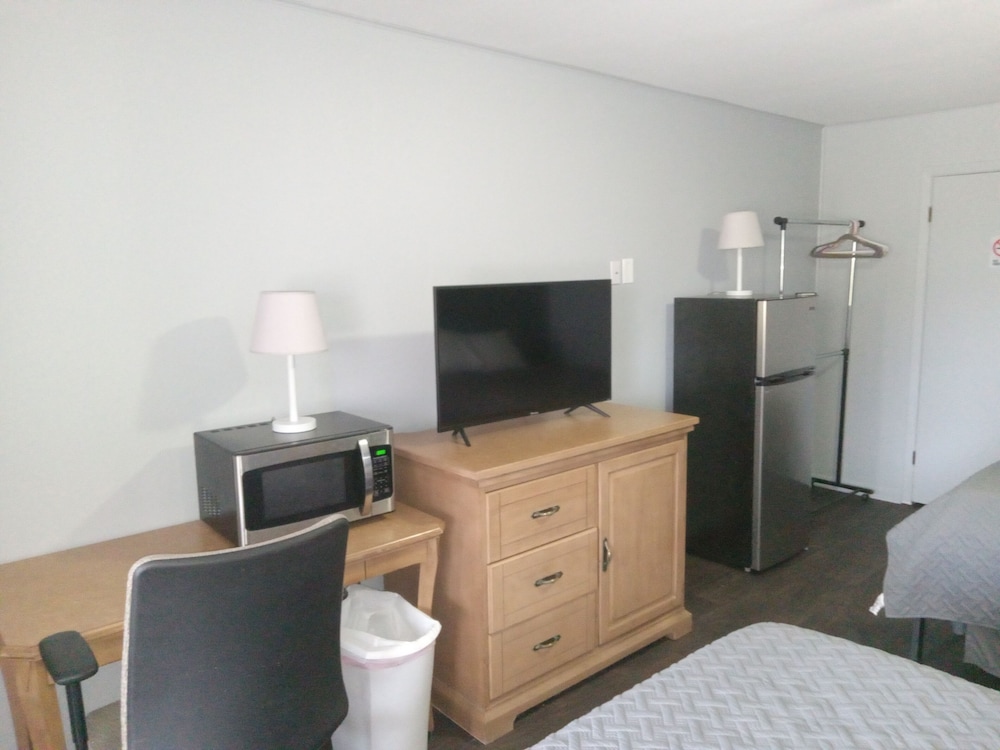 Basic Double Room photo 3