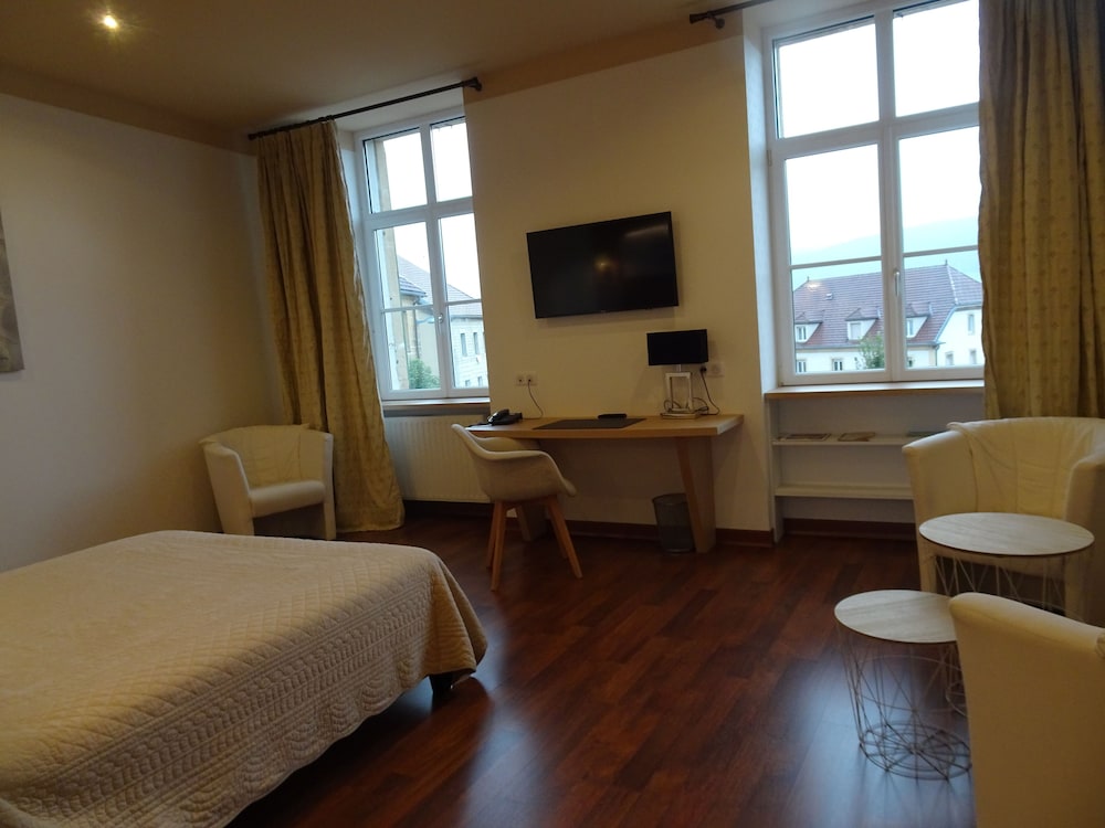 Superior Suite - Photo 3