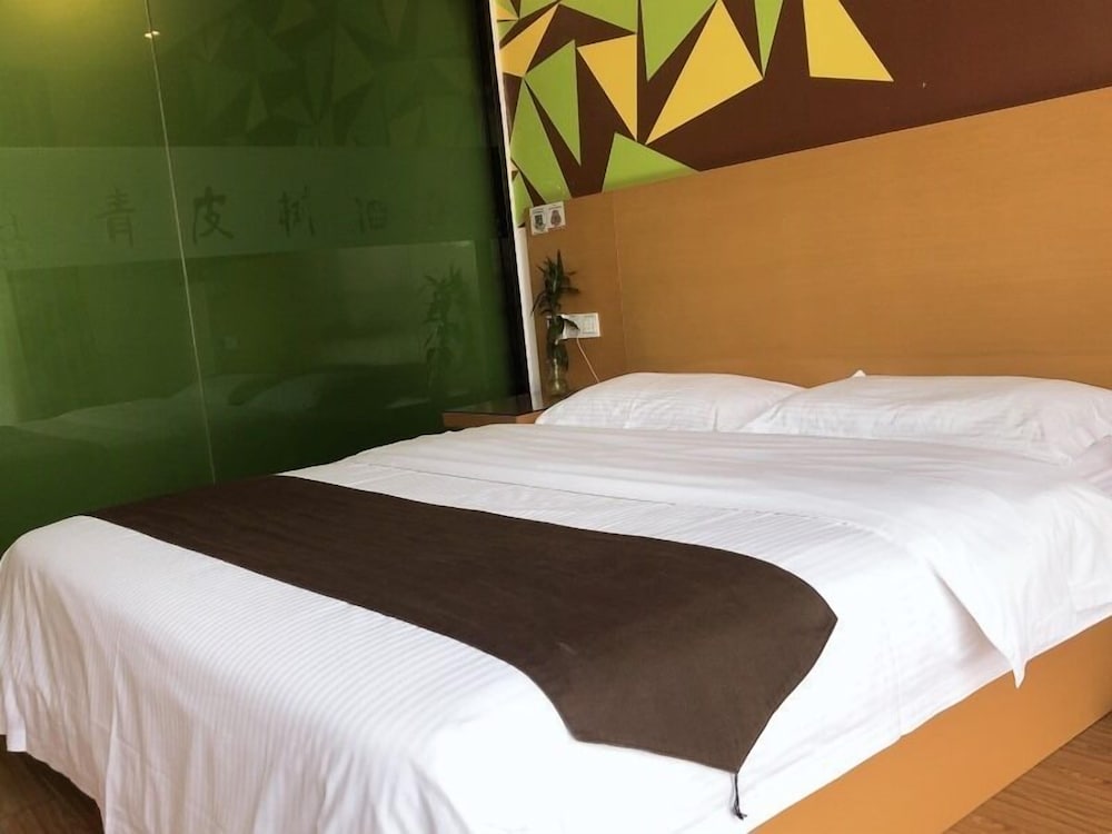 Room, No Windows