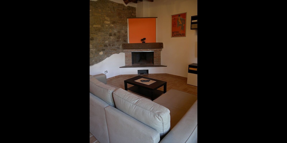 Traditional Duplex, 2 Bedrooms (Quercia) photo 3