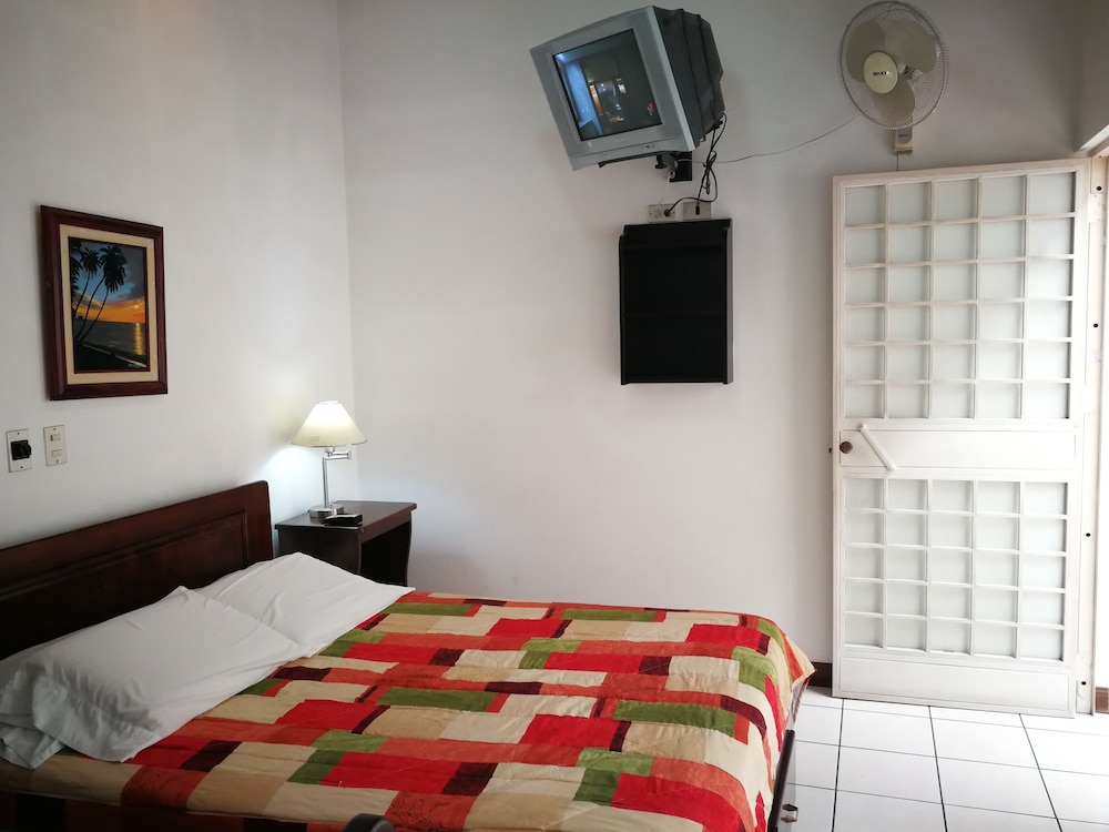 Double Room, 1 Double Bed, Non Smoking photo 2