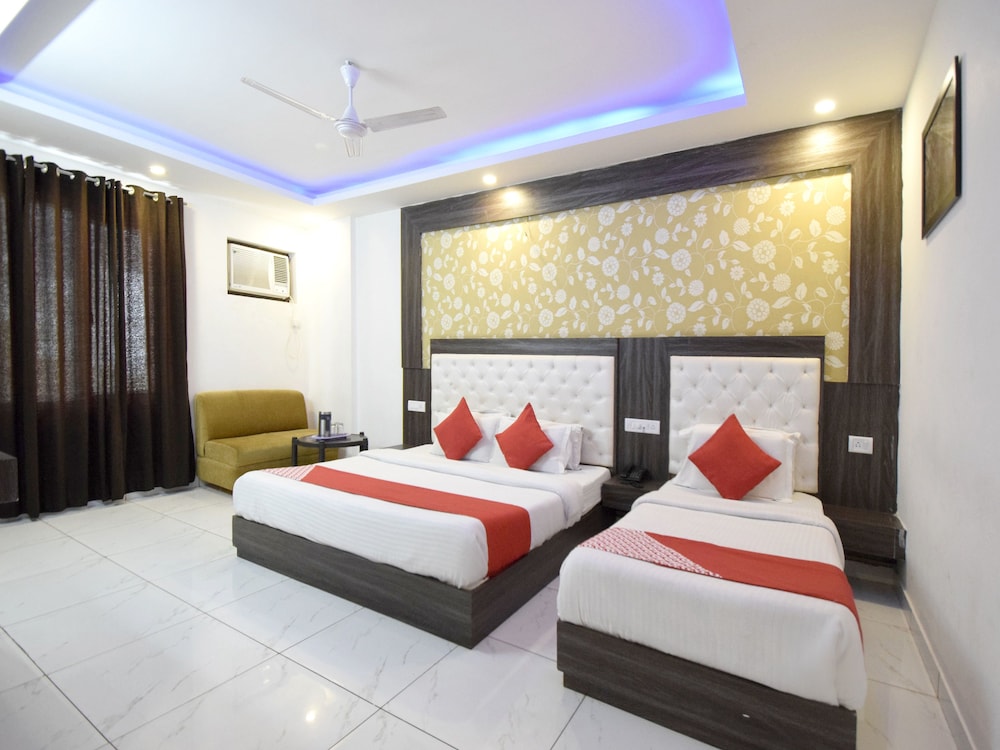 Deluxe Double Or Twin Room, 1 King Bed photo 3