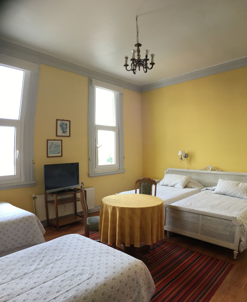 Superior Quadruple Room photo 1