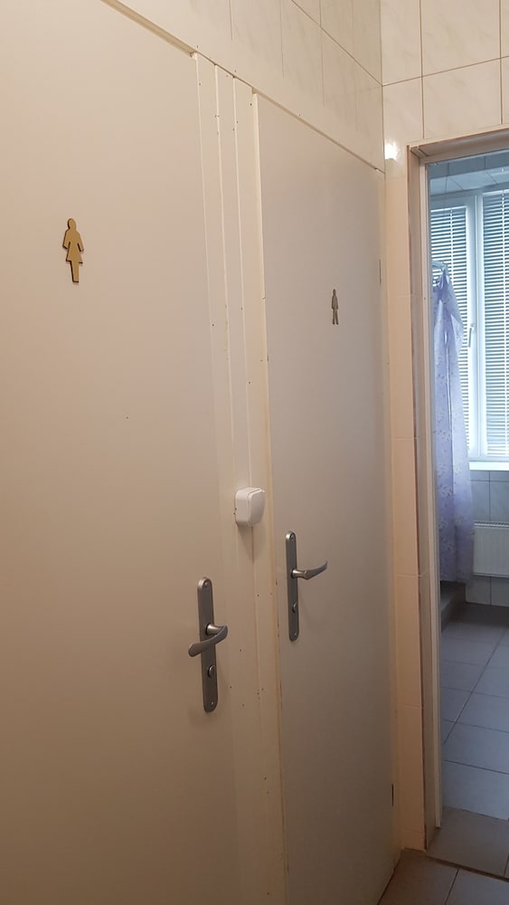 Shared Dormitory, Mixed Dorm, Shared Bathroom (6 Beds) photo 3