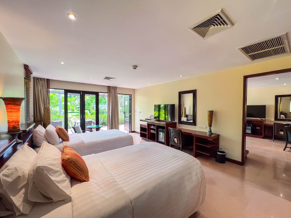Two-Bedroom Suite Villa - Photo 3