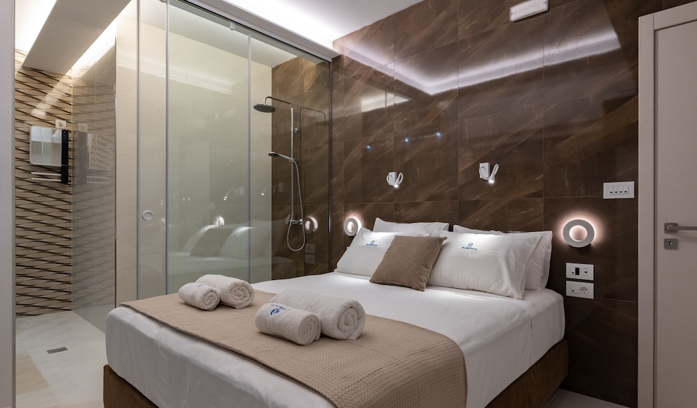 Deluxe Suite, 1 Bedroom, Hot Tub, Sea View
