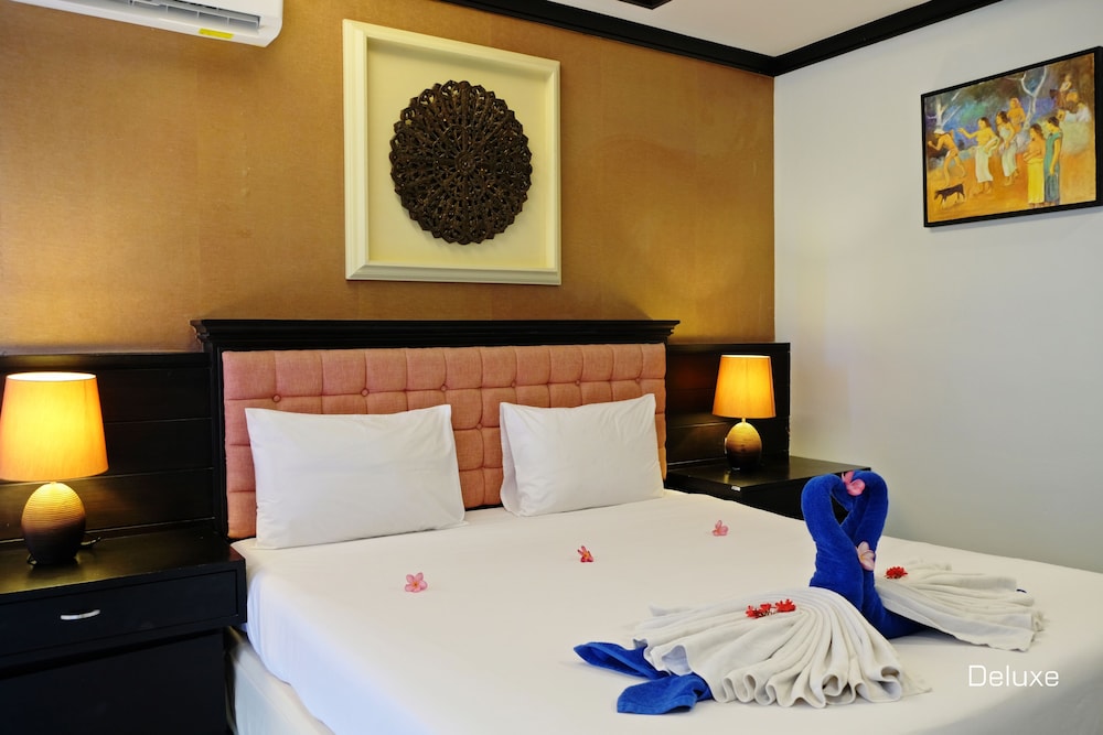 Deluxe Room - Photo 18
