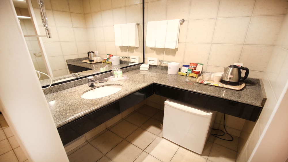 Standard Room - Photo 2