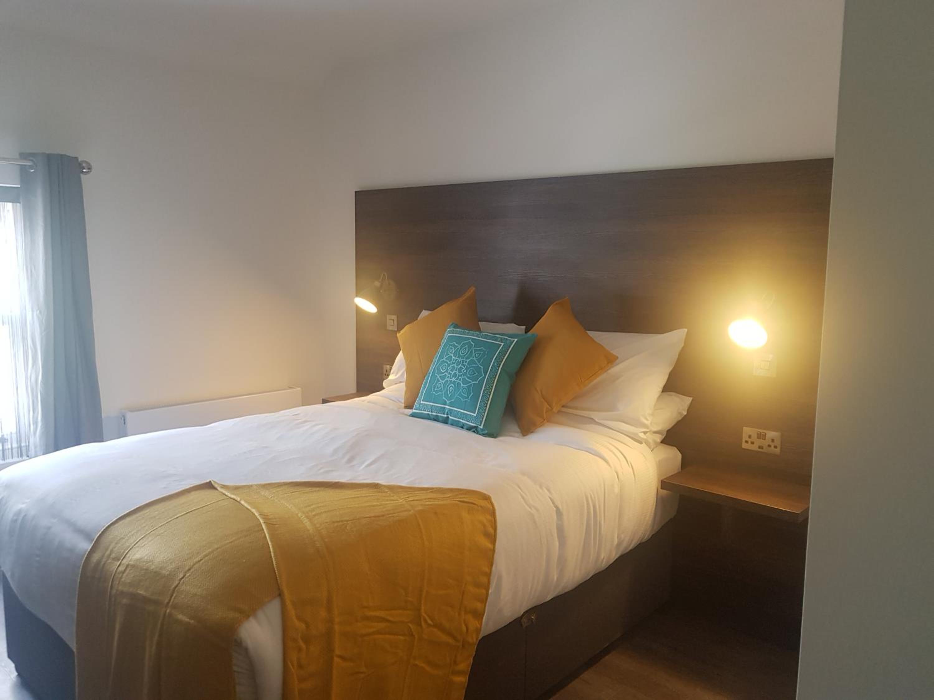 Deluxe King Room - Photo 3