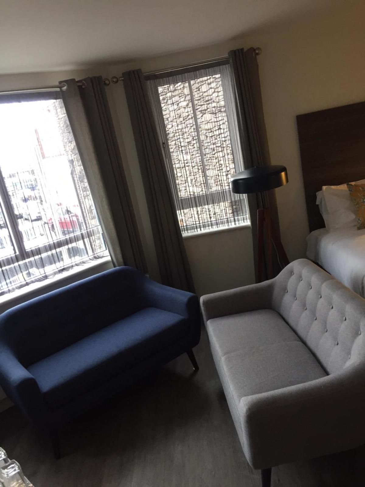 Deluxe Family Suite photo 1
