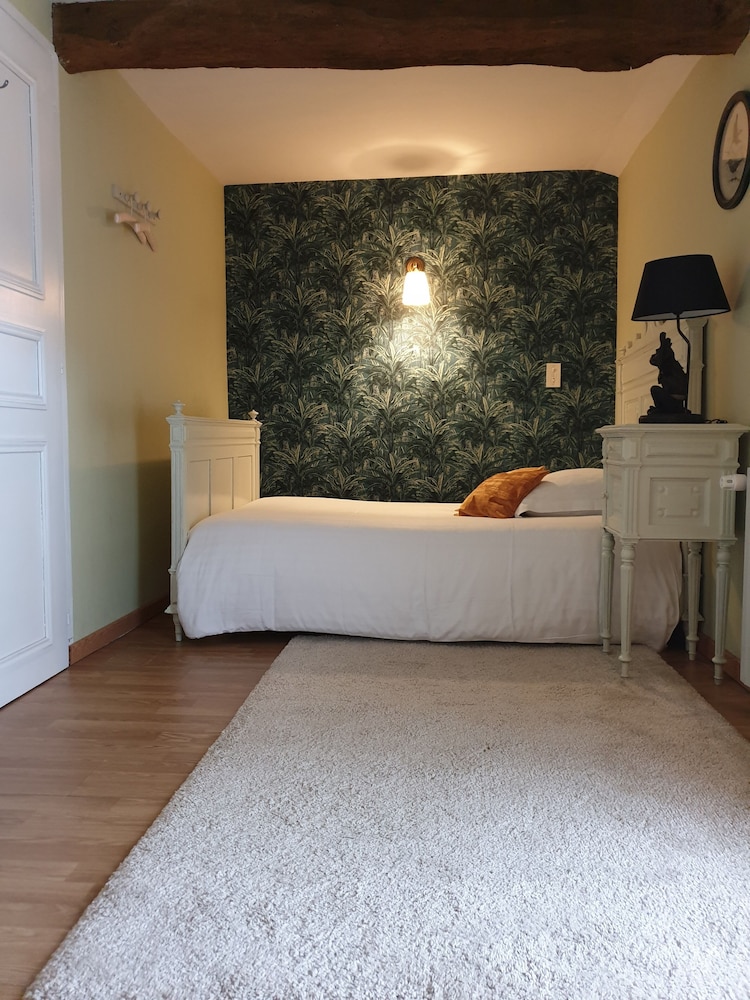 Room photo 3