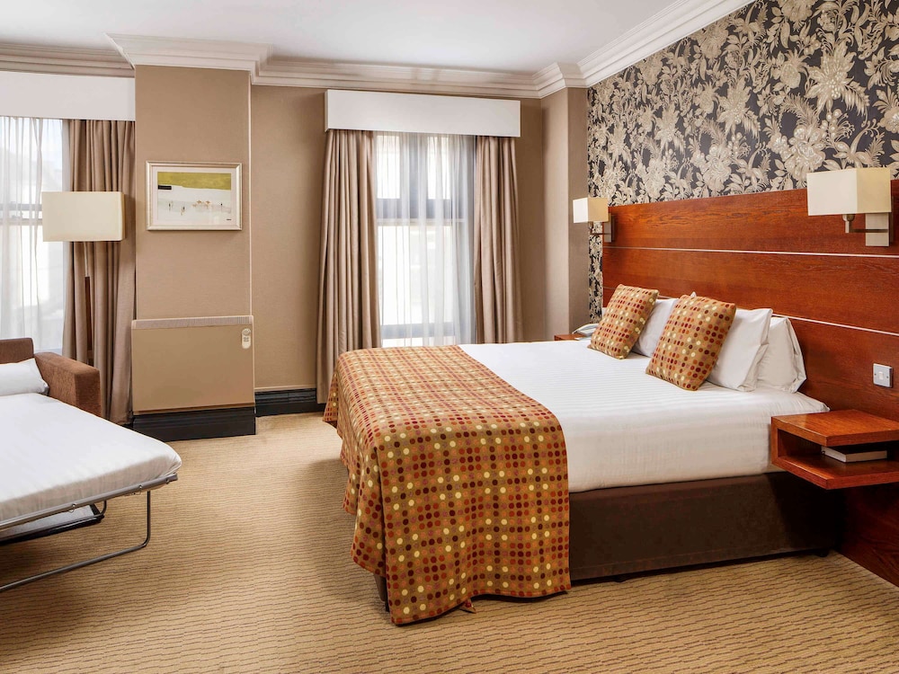 Family Room, Multiple Beds (Classic) - Photo 3