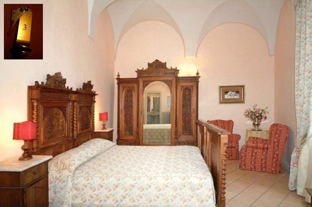 Standard Double Room photo 2