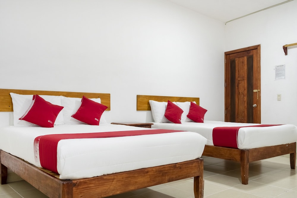 Standard Room, 2 Double Beds photo 2