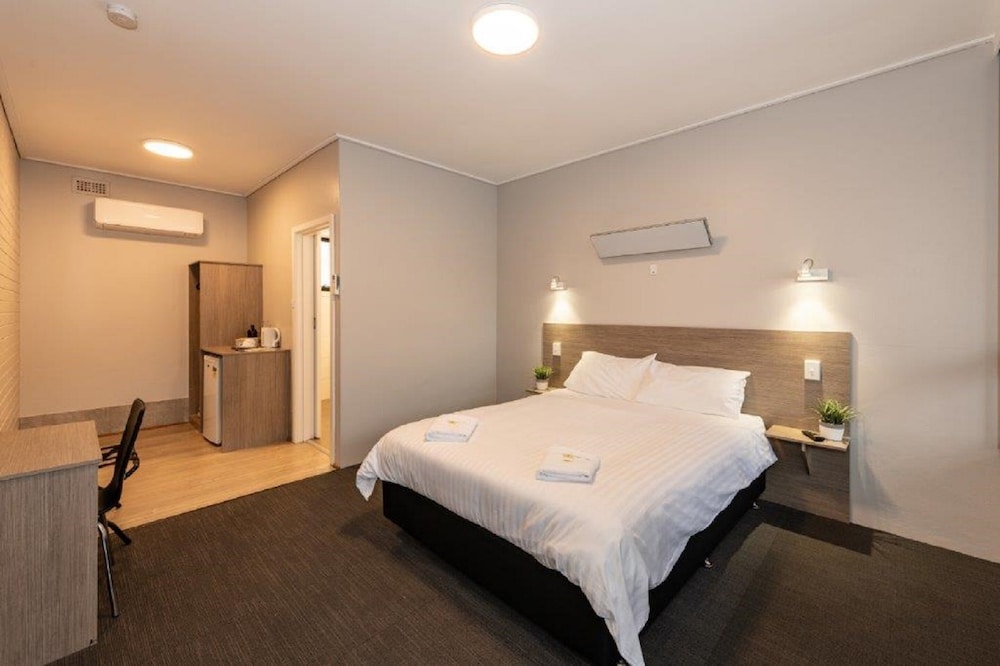 Standard Double Room photo 2