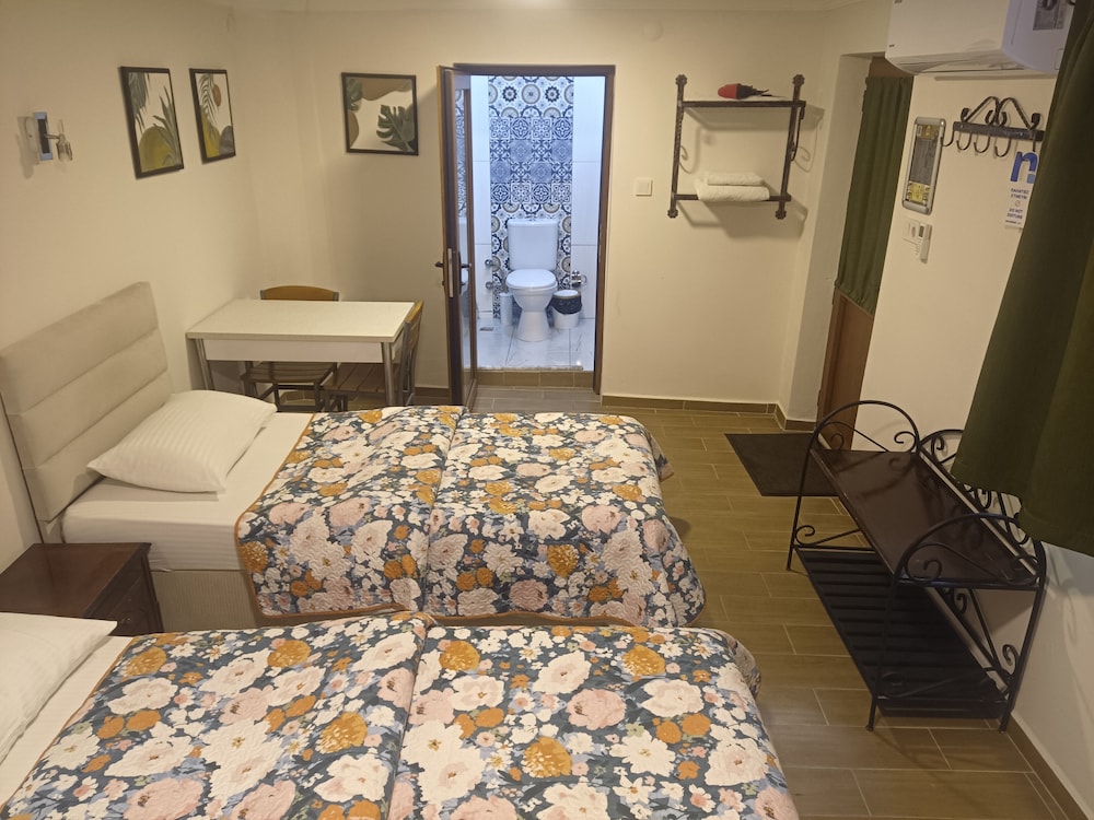 Comfort Triple Room, City View photo 1