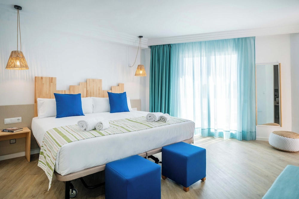 Junior Room