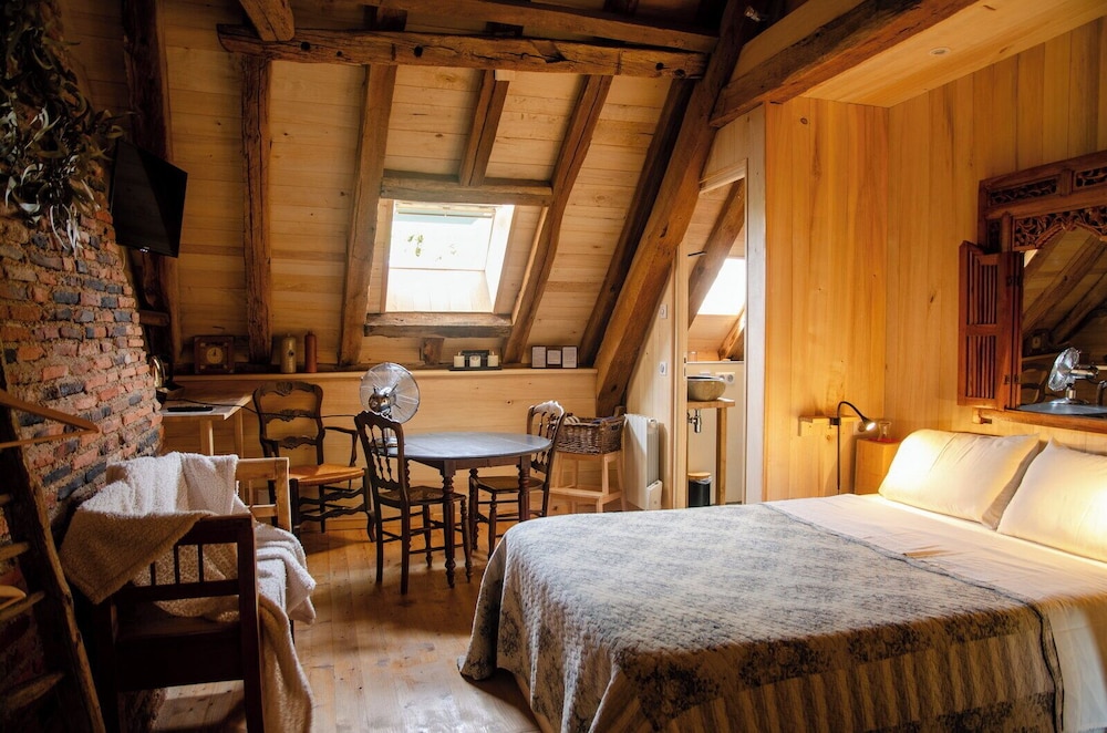 Comfort Room photo 2