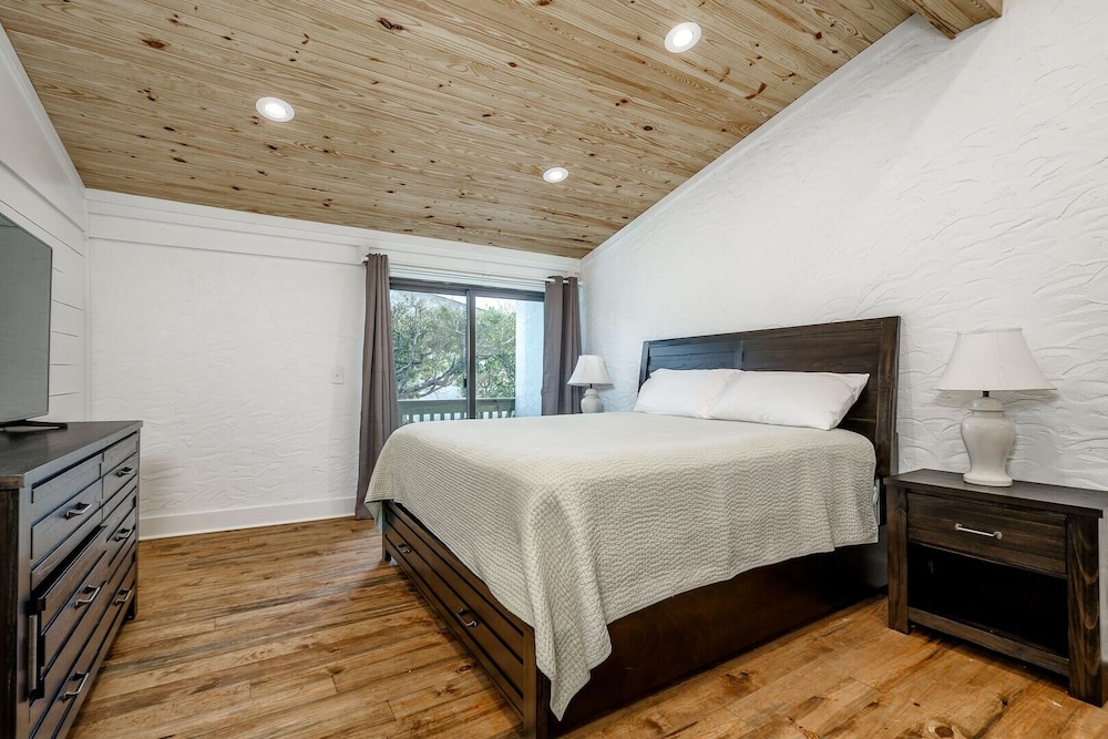Townhome, 4 Bedrooms photo 1