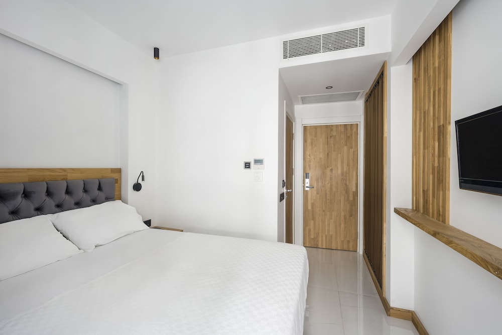 Deluxe Double Room photo 2